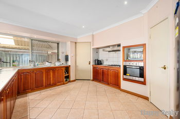 Listing image for 11 Lincoln Place, CANNING VALE  WA  6155