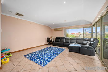 Listing image for 11 Lincoln Place, CANNING VALE  WA  6155