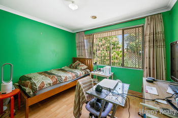 Listing image for 11 Lincoln Place, CANNING VALE  WA  6155