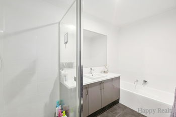 Listing image for 25 Fringed Way, PIARA WATERS  WA  6112