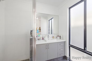 Listing image for 25 Fringed Way, PIARA WATERS  WA  6112