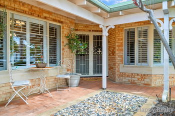 Listing image for 13 Jilakin Loop, CANNING VALE  WA  6155