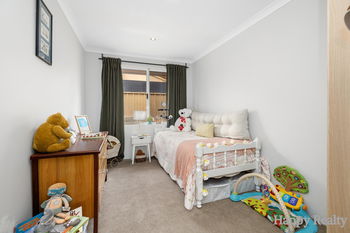 Listing image for 27 Illawarra Crescent, CANNING VALE  WA  6155