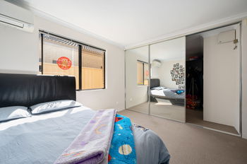 Listing image for 4 Glendalough Loop, CANNING VALE  WA  6155