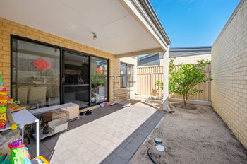 Listing image for 4 Glendalough Loop, CANNING VALE  WA  6155