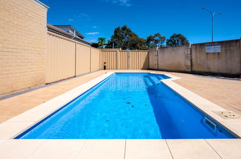 Listing image for 4 Glendalough Loop, CANNING VALE  WA  6155