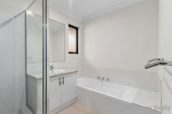 Listing image for 48 Carbeen View, PIARA WATERS  WA  6112