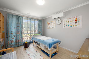 Listing image for 5 Grenadier Drive, THORNLIE  WA  6108