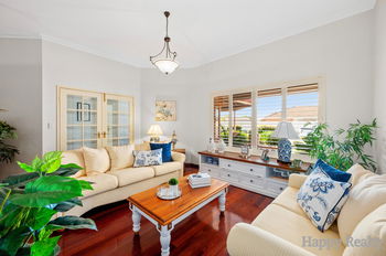 Listing image for 7 Ironwood Court, THORNLIE  WA  6108