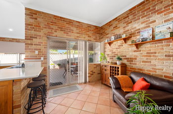 Listing image for 7 Ironwood Court, THORNLIE  WA  6108