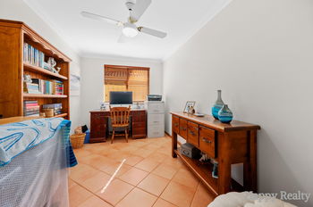 Listing image for 7 Ironwood Court, THORNLIE  WA  6108