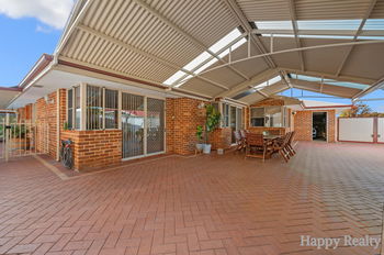 Listing image for 7 Ironwood Court, THORNLIE  WA  6108
