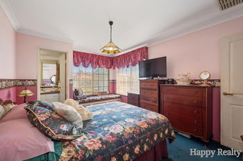 Listing image for 3 Dampier Court, THORNLIE  WA  6108