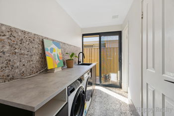 Listing image for 10 Edmonton Road, CANNING VALE  WA  6155