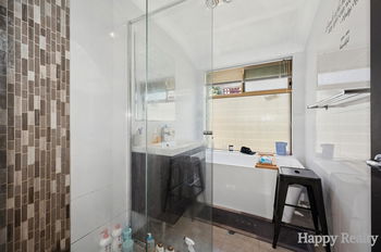 Listing image for 2 Challenger Drive, THORNLIE  WA  6108