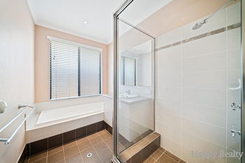 Listing image for 18 Warrilow Loop, CANNING VALE  WA  6155