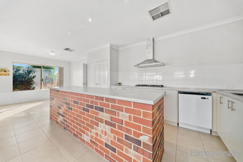 Listing image for 18 Crouch Place, CANNING VALE  WA  6155