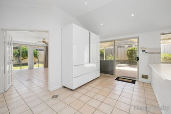 Listing image for 5 Yindana Entrance, CANNING VALE  WA  6155