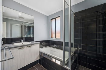 Listing image for 166 Gateway Boulevard, CANNING VALE  WA  6155