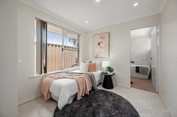 Listing image for 12 Dowarn Green, CANNING VALE  WA  6155