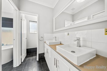 Listing image for 2 Bartlett Way, CANNING VALE  WA  6155