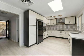 Listing image for 4 Mercer Place, THORNLIE  WA  6108