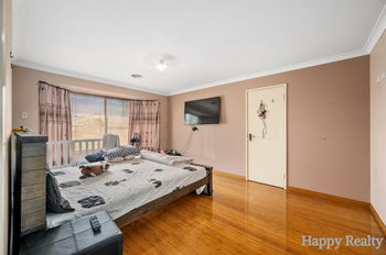 Listing image for 11 Lincoln Place, CANNING VALE  WA  6155