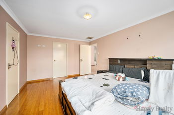 Listing image for 11 Lincoln Place, CANNING VALE  WA  6155