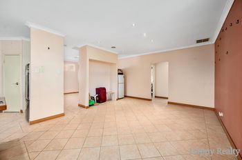 Listing image for 11 Lincoln Place, CANNING VALE  WA  6155