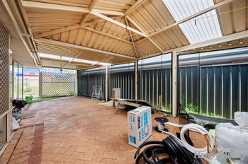 Listing image for 11 Lincoln Place, CANNING VALE  WA  6155