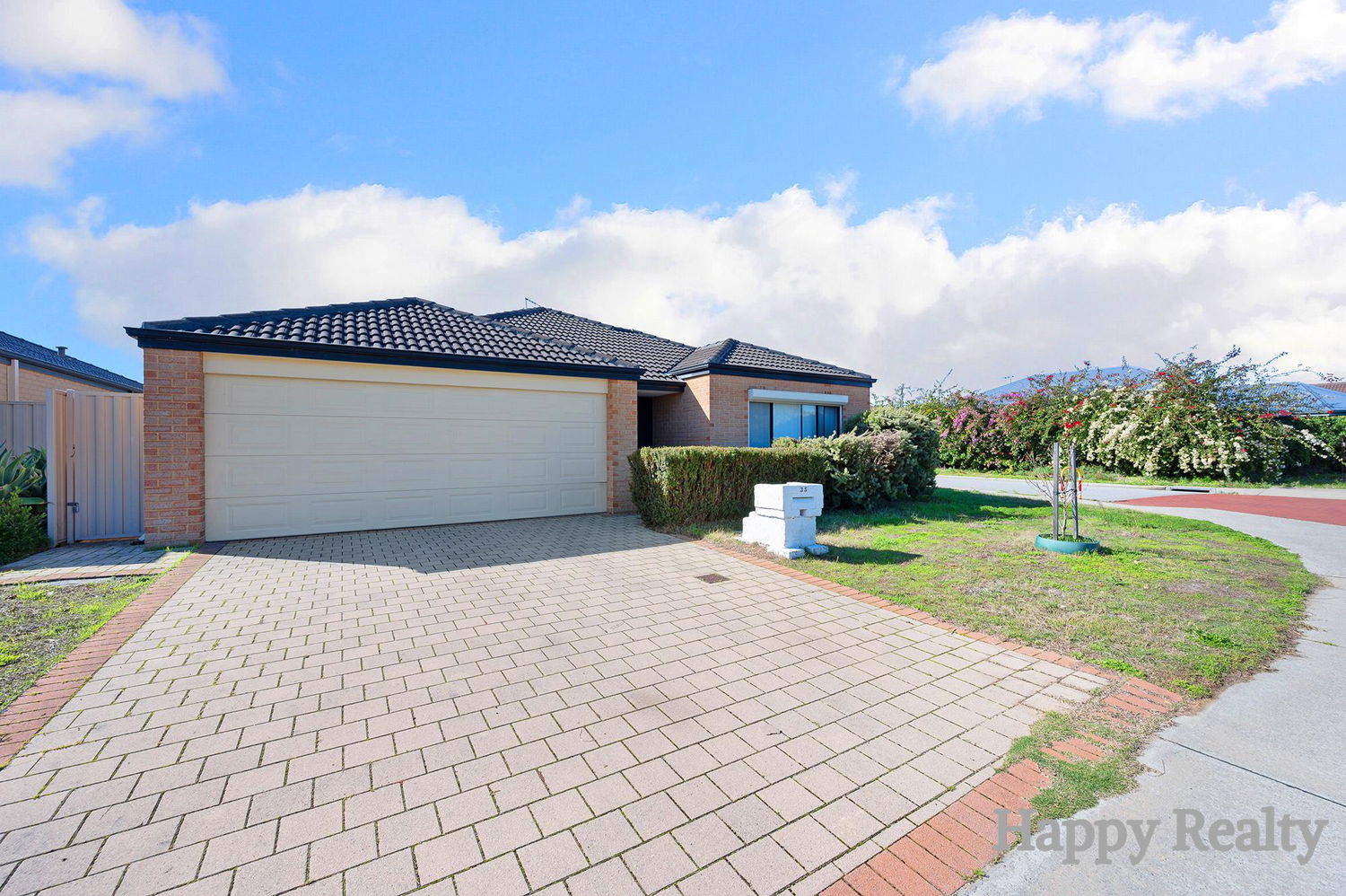 Listing image for 35 Shreeve Road, CANNING VALE  WA  6155