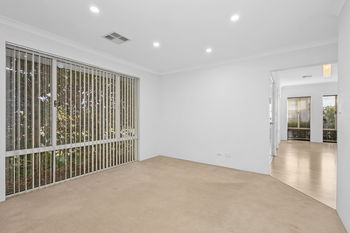 Listing image for 26 Middle Parkway, CANNING VALE  WA  6155