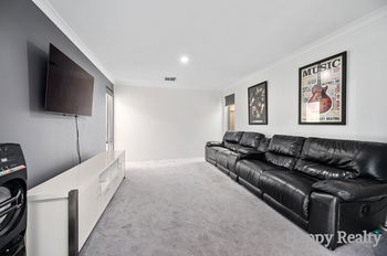 Listing image for 31 O'Connor Loop, CANNING VALE  WA  6155