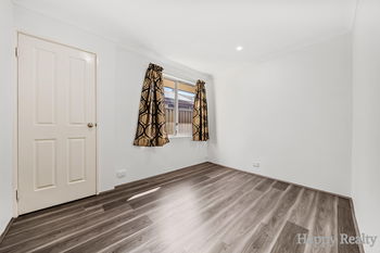 Listing image for 18 Parnell Way, CANNING VALE  WA  6155