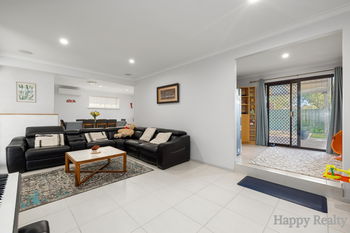 Listing image for 5 Grenadier Drive, THORNLIE  WA  6108