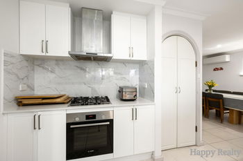 Listing image for 5 Grenadier Drive, THORNLIE  WA  6108