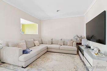 Listing image for 8 Luke Court, THORNLIE  WA  6108