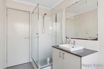 Listing image for 8 Luke Court, THORNLIE  WA  6108