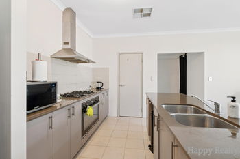 Listing image for 8 Luke Court, THORNLIE  WA  6108