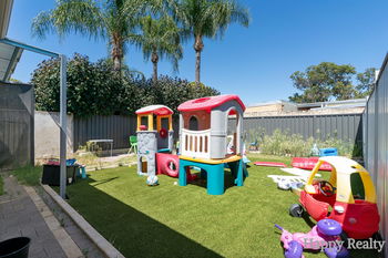 Listing image for 8 Luke Court, THORNLIE  WA  6108