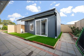 Listing image for Granny Flat/21 Citrus Road, CANNING VALE  WA  6155