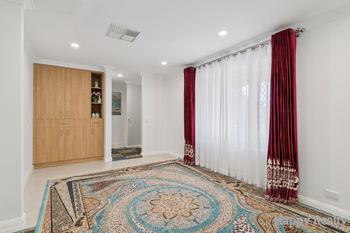 Listing image for 10 Chevalier Way, THORNLIE  WA  6108