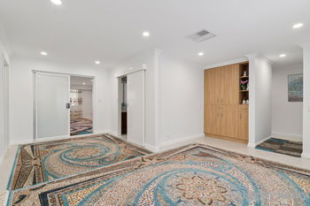 Listing image for 10 Chevalier Way, THORNLIE  WA  6108