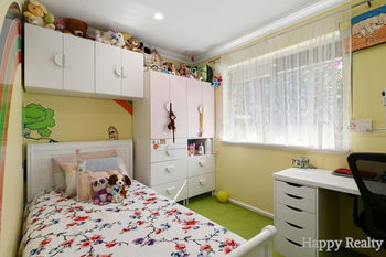 Listing image for 10 Chevalier Way, THORNLIE  WA  6108