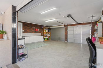 Listing image for 10 Chevalier Way, THORNLIE  WA  6108