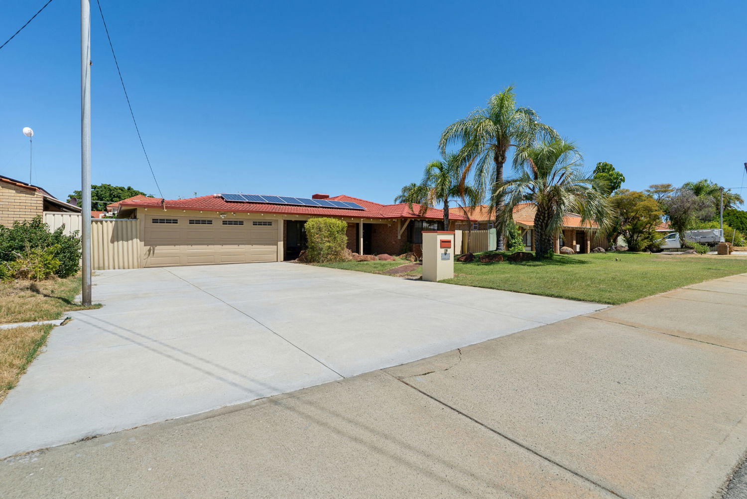 Listing image for 11 Granville Way, WILLETTON  WA  6155