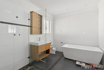 Listing image for 7 Luke Court, THORNLIE  WA  6108