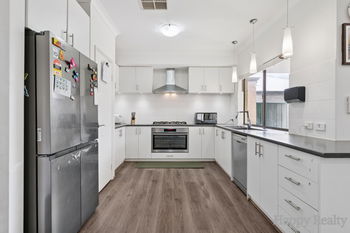 Listing image for 109 Hume Road, THORNLIE  WA  6108