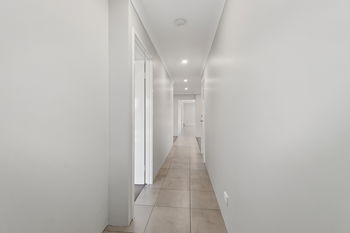 Listing image for 5 Nivea Street, BANKSIA GROVE  WA  6031