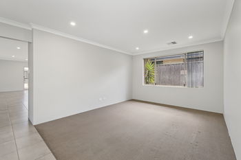 Listing image for 5 Nivea Street, BANKSIA GROVE  WA  6031